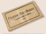 Estampe / Façade d'une caisse de vin en bois du Chateau Haut-Bailly - Millésime 2020 - Bordeaux | Format 6 ou 12 bouteilles = 30x17