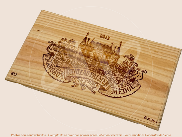Estampe / Façade d'une caisse de vin en bois du Chateau Palmer - Millésime 2017 - Margaux - Bordeaux | Format 6 ou 12 bouteilles = 30x17 cm