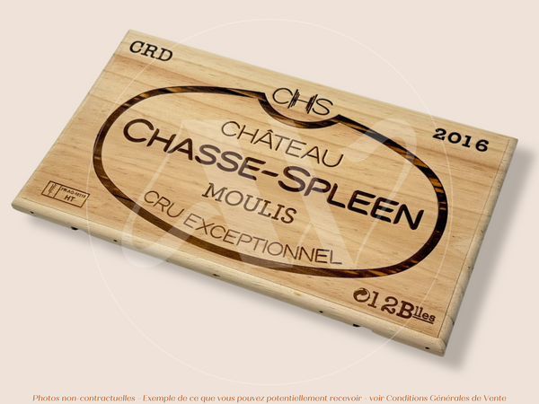 Estampe / Façade d'une caisse de vin en bois du Chateau Chasse Spleen - 2016 - Moulis - Médoc - Bordeaux | Format : 30x17 cm