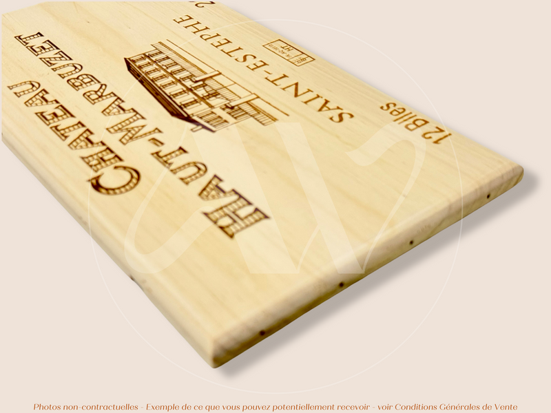 Estampe / Façade d'une caisse de vin en bois du Chateau Haut Marbuzet - Saint Estephe - 2019 - Bordeaux | Format 30x17 cm