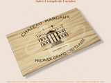 Estampe / Façade d'une caisse de vin en bois du Chateau Margaux - Bordeaux | Format 30x17 cm
