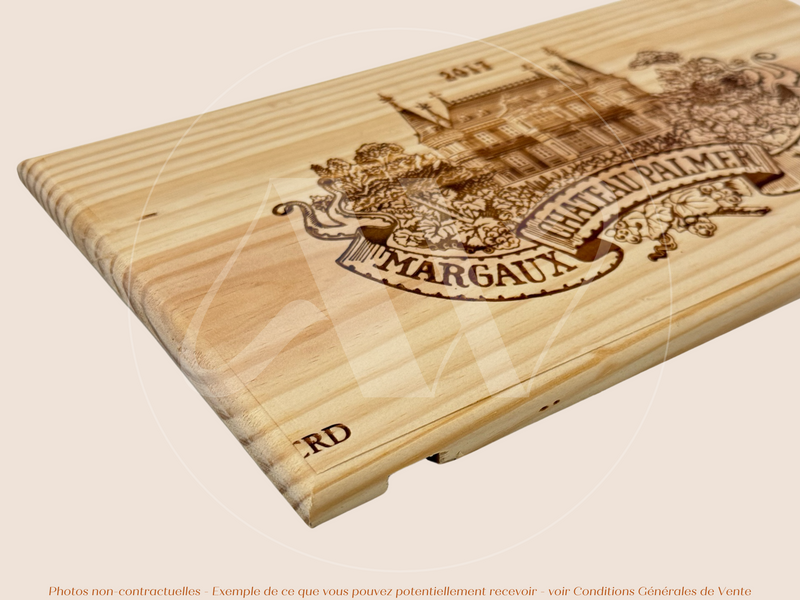 Estampe / Façade d'une caisse de vin en bois du Chateau Palmer - Millésime 2017 - Margaux - Bordeaux | Format 6 ou 12 bouteilles = 30x17 cm