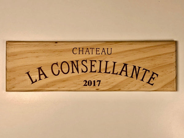 Estampe / Façade d'une caisse de vin en bois du Chateau La Conseillante - Bordeaux | Format 1 bouteille = 30x9 cm