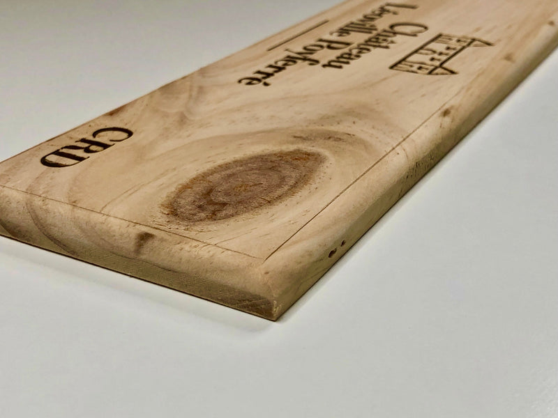 Estampe / Façade d'une caisse de vin en bois du Chateau Léoville Poyferré - Bordeaux | Format 1 bouteille = 30x9 cm