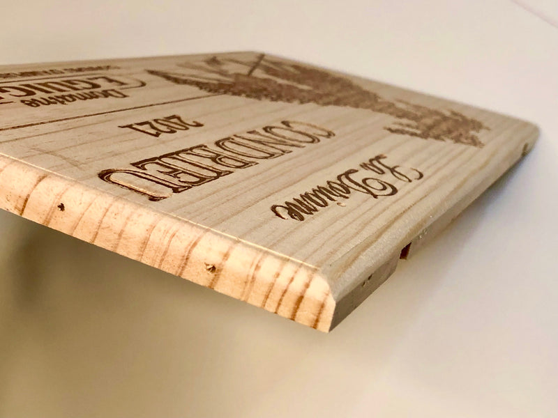 Estampe / Façade d'une caisse de vin en bois du Domaine Guigal - La Doriane - Condrieu | Format 6 bouteilles = 30x17 cm