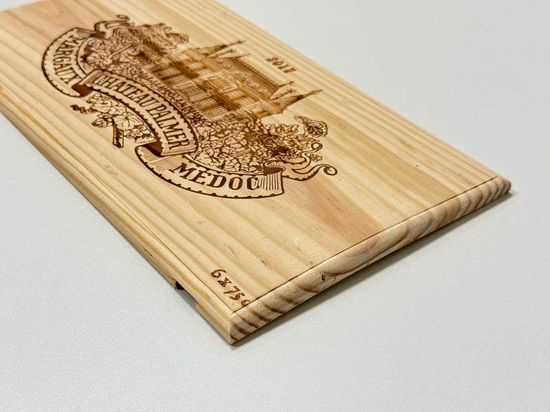 Estampe / Façade d'une caisse de vin en bois du Chateau Palmer - Millésime 2017 - Margaux - Bordeaux | Format 6 ou 12 bouteilles = 30x17 cm