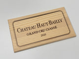 Estampe / Façade d'une caisse de vin en bois du Chateau Haut-Bailly - Millésime 2020 - Bordeaux | Format 6 ou 12 bouteilles = 30x17