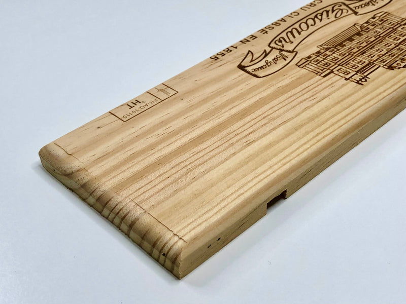 Estampe / Façade d'une caisse de vin en bois du Chateau Giscours - Bordeaux | Format 6 bouteille = 30x9 cm