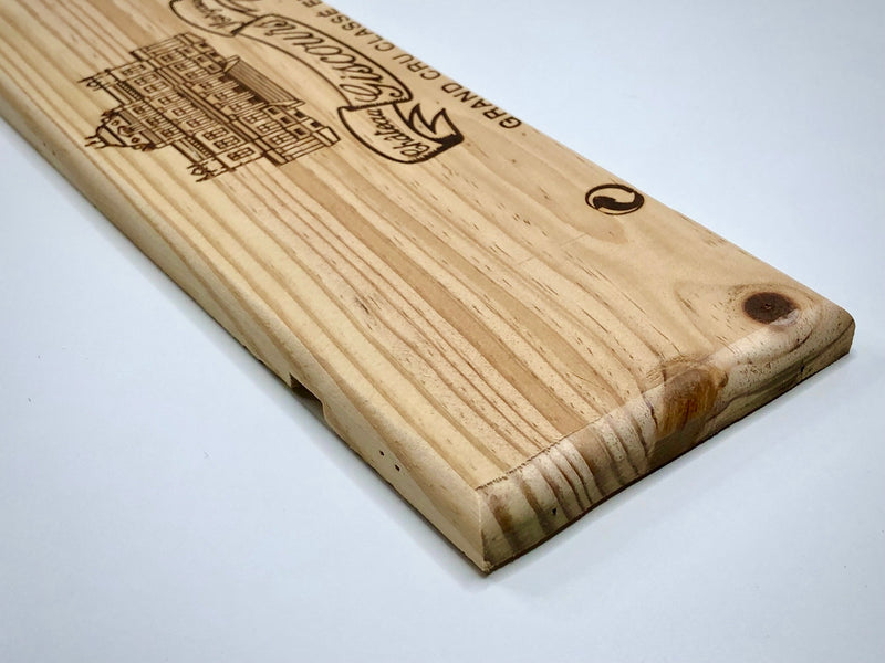 Estampe / Façade d'une caisse de vin en bois du Chateau Giscours - Bordeaux | Format 6 bouteille = 30x9 cm
