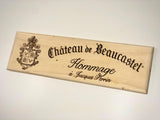 Estampe / Façade d'une caisse de vin en bois du Chateau de Beaucastel - Hommage à Jacques Perrin - Vallée du Rhone | Format : 30x9 cm