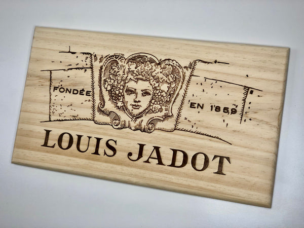 Estampe / Façade d'une caisse de vin en bois de la Maison Louis Jadot - Bourgogne | Format 6 bouteilles = 30x17 cm