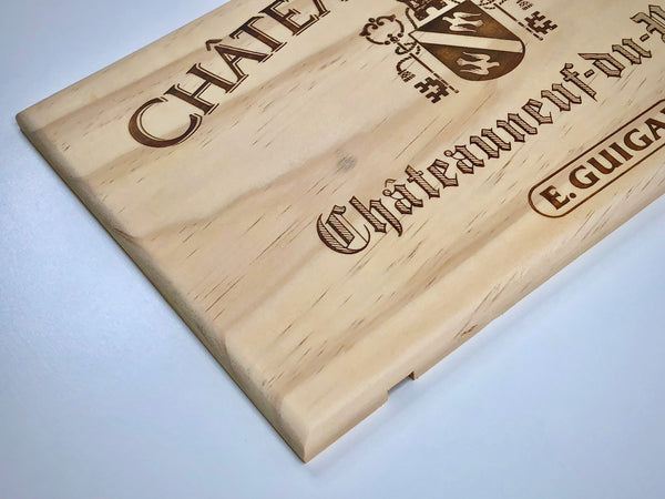 Estampe / Façade d'une caisse de vin en bois du Chateau de Nalys - Guigal - Chateauneuf du Pape - Rhône | Format 6 bouteilles = 30x17 cm