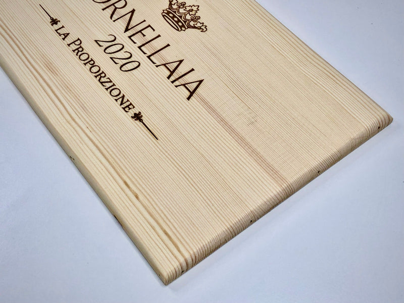 Estampe / Façade d'une caisse de vin en bois du Domaine Ornellaia - Toscane - Italie | Format 6 bouteilles = 30x17 cm PM