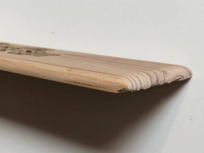 Estampe / Façade d'une caisse de vin en bois du Chateau PETRUS - Bordeaux | Format 1 bouteille = 30x9 cm