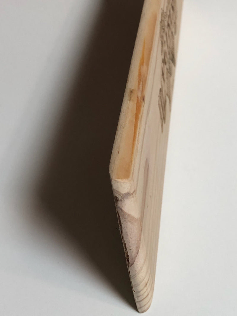 Estampe / Façade d'une caisse de vin en bois du Chateau PETRUS - Bordeaux | Format 1 bouteille = 30x9 cm